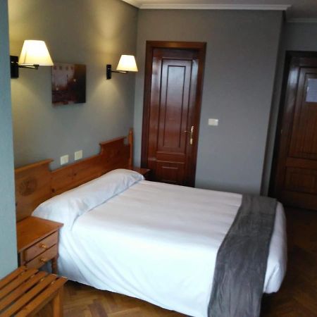 Albergue Hostal Sao Telmo Tui Exteriér fotografie