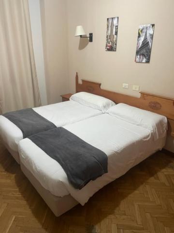 Albergue Hostal Sao Telmo Tui Exteriér fotografie