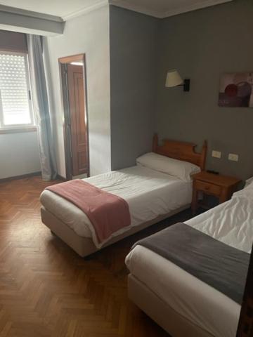 Albergue Hostal Sao Telmo Tui Exteriér fotografie